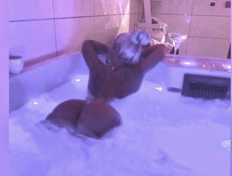 Nikola Rihova XXX OnlyFans