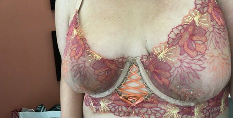 nicoleriverton NurlyFans-Brüste