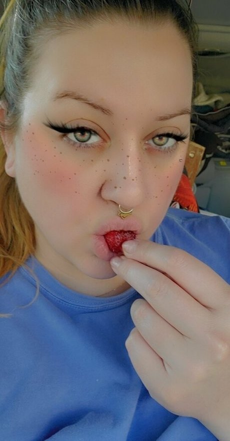 bunnyvelvettvfree OnlyFans Nacktbilder geleakt