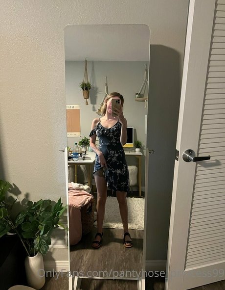 pantyhose princess99 OnlyFans Archiv