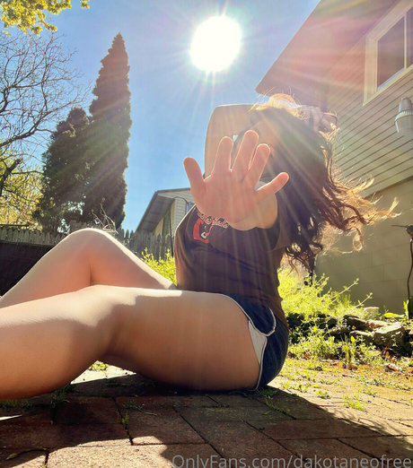 dakotaneofree Nacktbilder geleakt OnlyFans