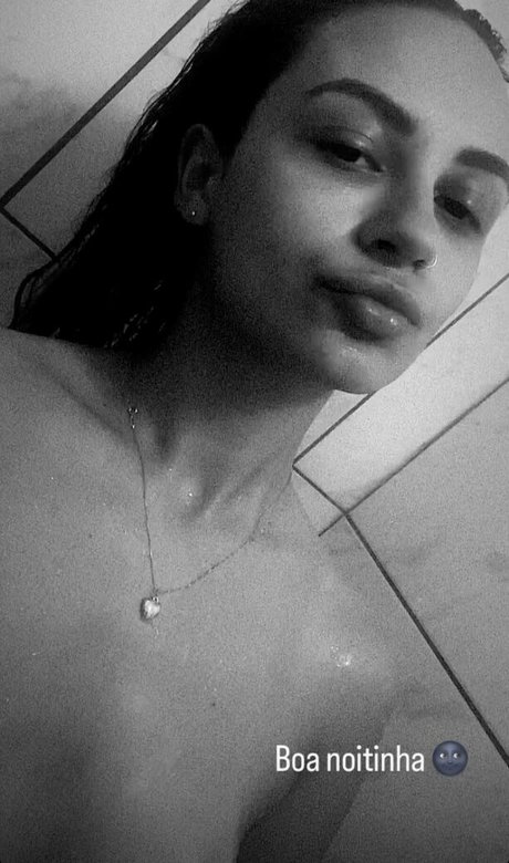 Larissa Flores OnlyFans Sextape