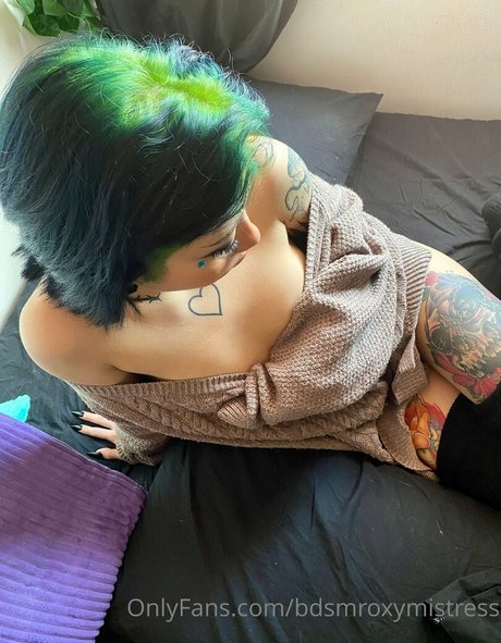 mistressroxybdsm OnlyFans Nacktbilder geleakt