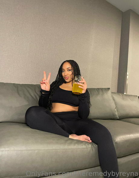 theremedybyreyna OnlyFans Leaks
