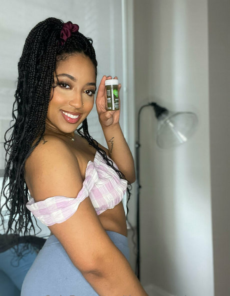 theremedybyreyna OnlyFans Lesbisch