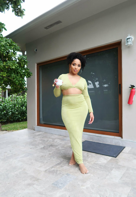 theremedybyreyna Sexy OnlyFans