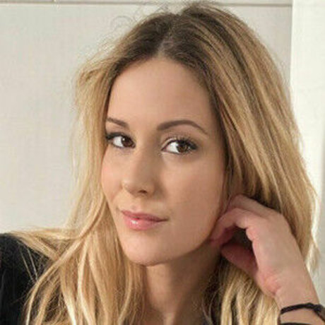 Lilly loves you Neues OnlyFans