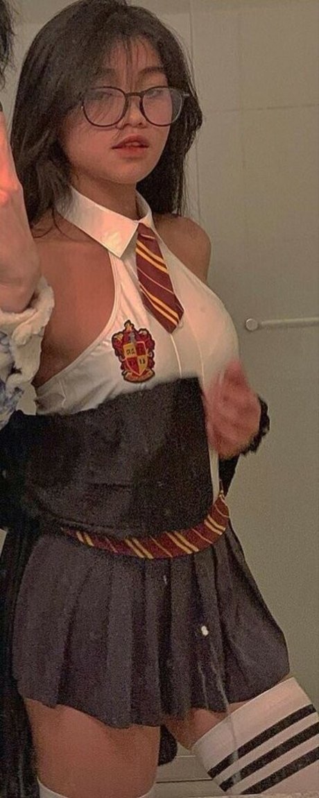 Vi haiyenn OnlyFans-Post