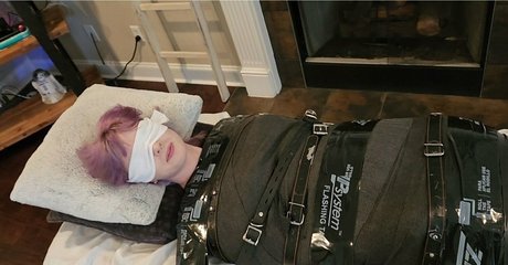 fettishvids Nackt auf OnlyFans