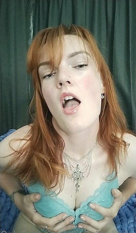 ellie3y3ballzdeep OnlyFans