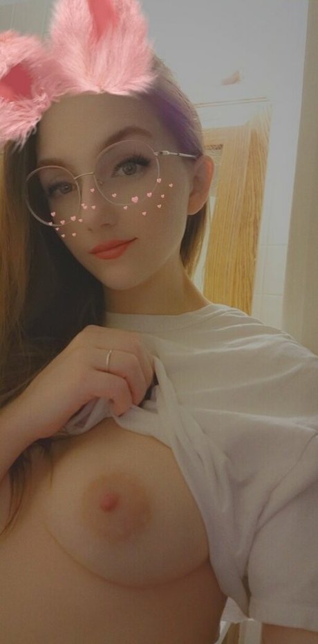 aevimari OnlyFans Bilder