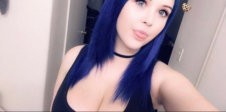 Songofasiren OnlyFans Nacktfotos