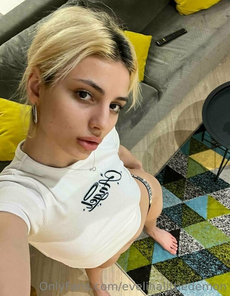 evelinalittledemon Kostenloses OnlyFans