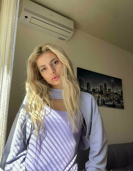 evelinalittledemon OnlyFans Porn Nackt