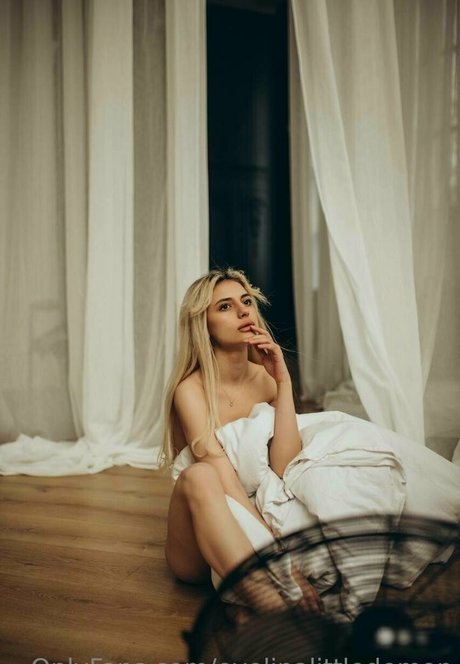 evelinalittledemon Nacktpornos auf OnlyFans