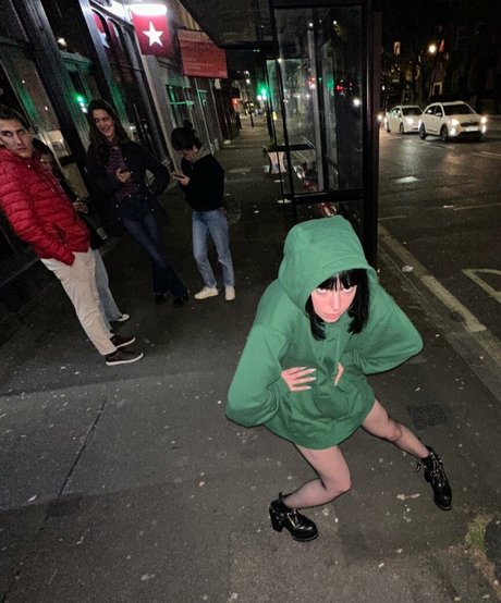 Chloe Hodgson OnlyFans Lesbisch