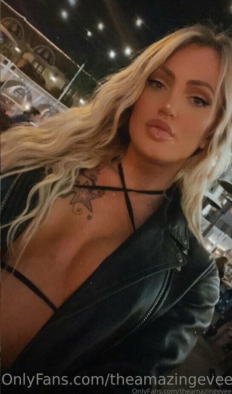 theeveemarie OnlyFans Nacktbilder