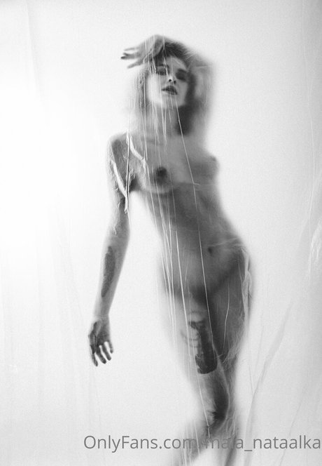 mala nataalka OnlyFans Modelfoto