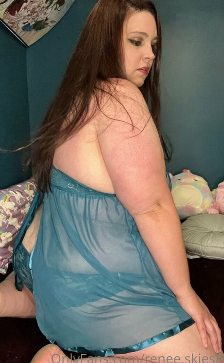 renee skies8 OnlyFans Sextape