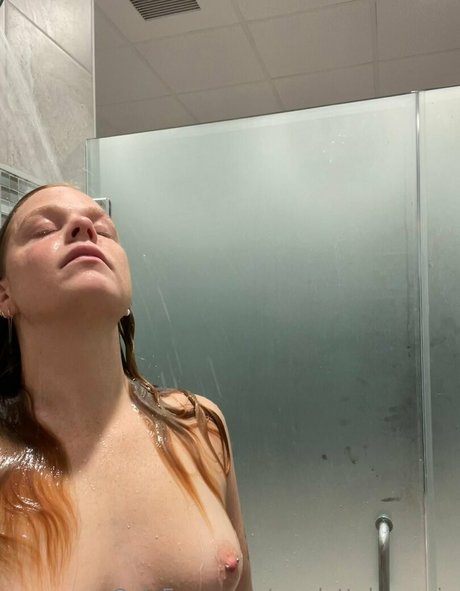 Scarlettebegonia Nacktpornos von OnlyFans geleakt