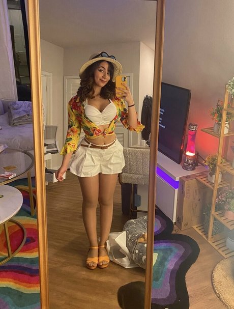 Denims Nacktbilder von OnlyFans geleakt