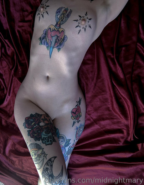 Midnight Mary OnlyFans Fotos