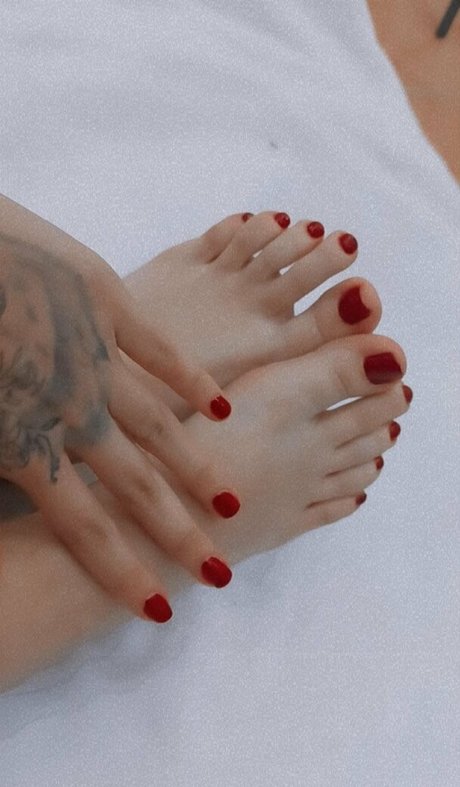 al3gomita OnlyFans Leaks