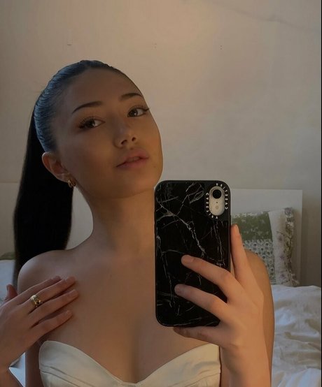 Miku Martineau OnlyFans Beiträge