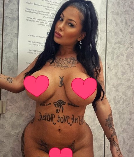 Bellydah NurlyFans-Pornos