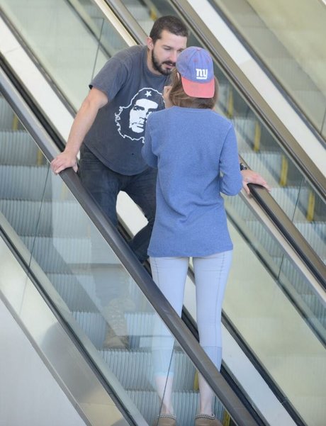 Mia Goth OnlyFans-Seite