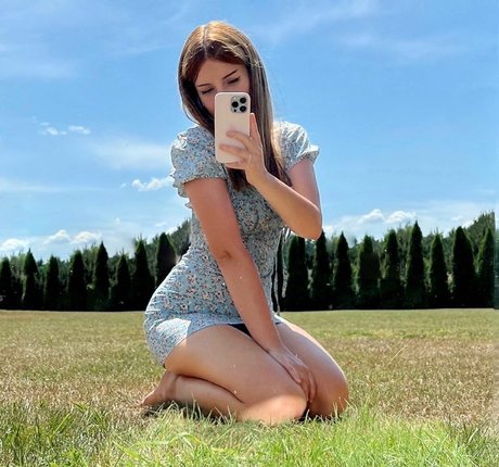 Foalfish Strip OnlyFans