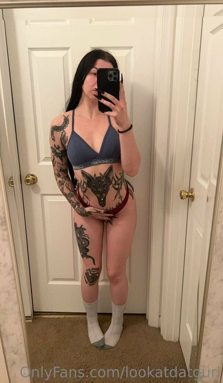 lookatdatgurl OnlyFans Beiträge