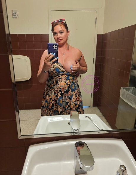 Luscious M Sex auf OnlyFans