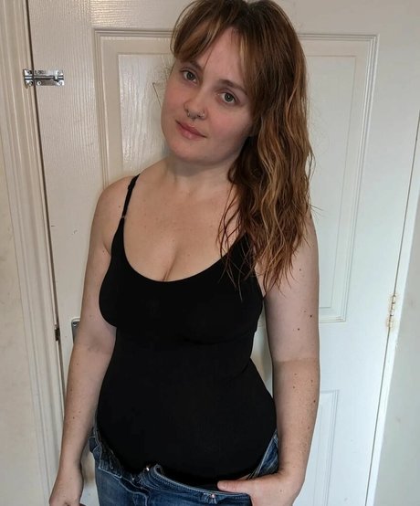 constanceflame OnlyFans Sextape