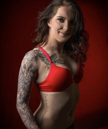 kinsleymaefree OnlyFans Leak