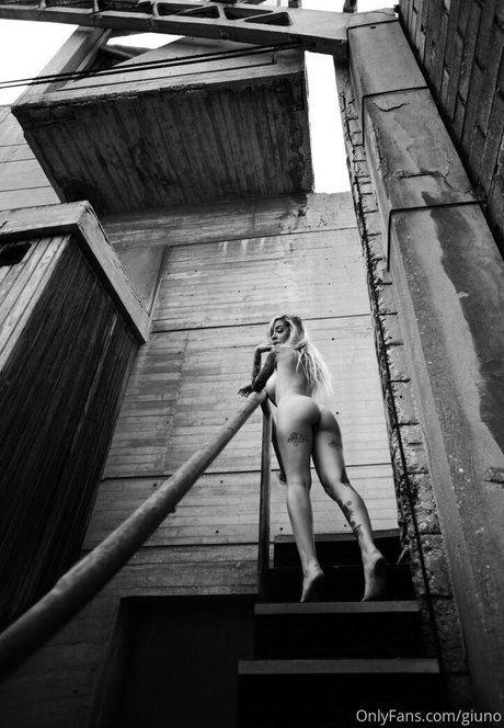 Giuno Nacktbilder von OnlyFans geleakt