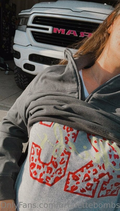 brunettebombshell13 OnlyFans kostenlos geleakt