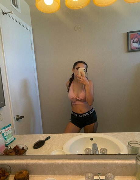 animegirlie OnlyFans explizite Inhalte