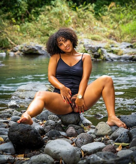 Fleur Vanille OnlyFans XX