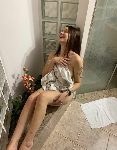 Karoliveira Nackt geleakt OnlyFans