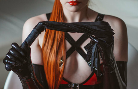 latex fox Leaked OnlyFans Bilder