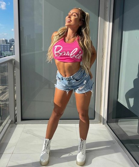 Andrea Paola Carmona Nackt auf OnlyFans