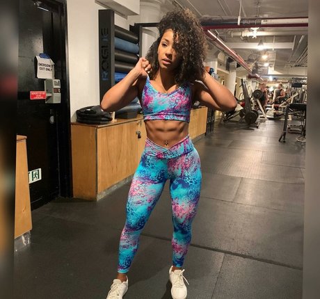 bodied by liz OnlyFans nackt