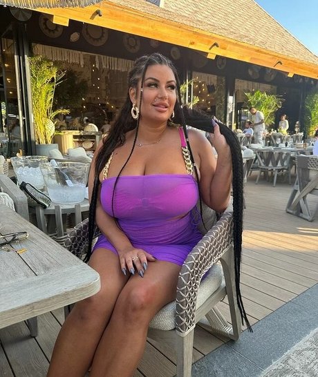 Mila Pink OnlyFans-Leaks