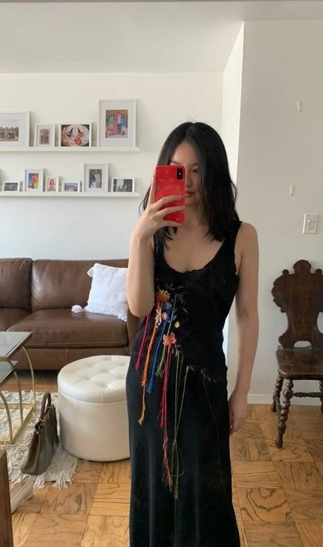 Michaela Zee OnlyFans Bilder