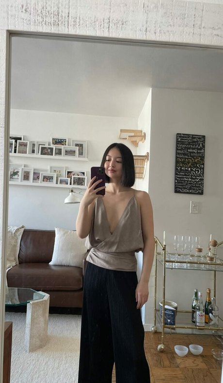 Michaela Zee OnlyFans gratis