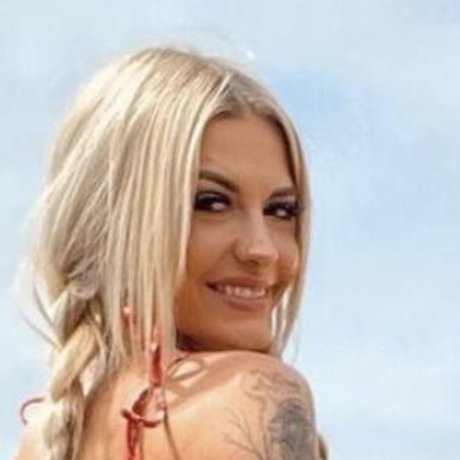 Whitetrashbarbiee Nacktbilder OnlyFans Leaks