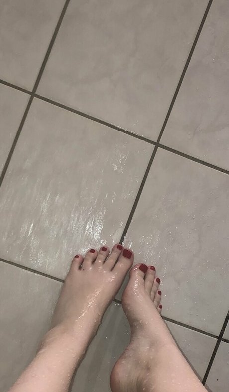 just me and my feet OnlyFans