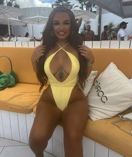 Chelsea Marie Oben ohne OnlyFans