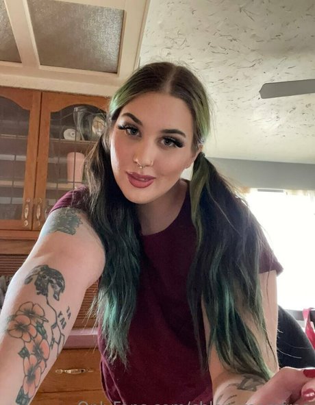 chloecreamfree OnlyFans Inhalte